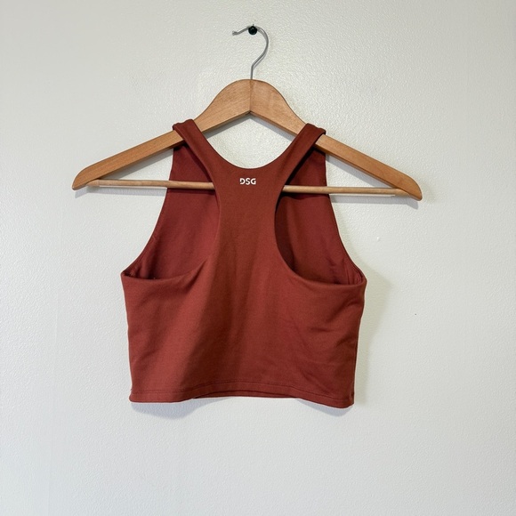 DSG Rust Sleeveless Crop Top - Picture 2 of 4